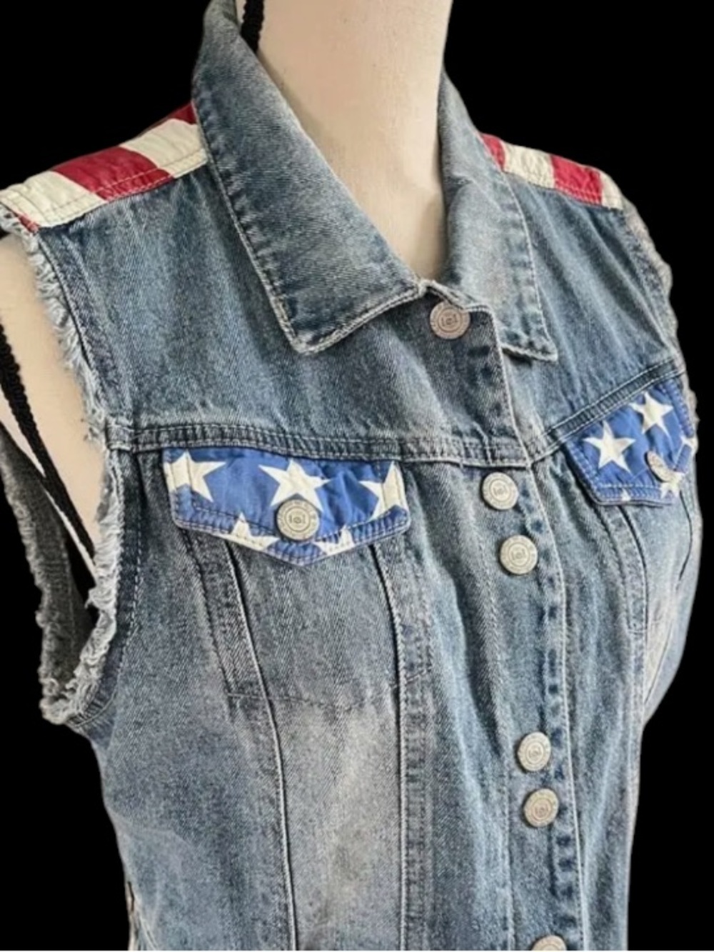 L.E.I. Patriot woman’s Denim Vest size S